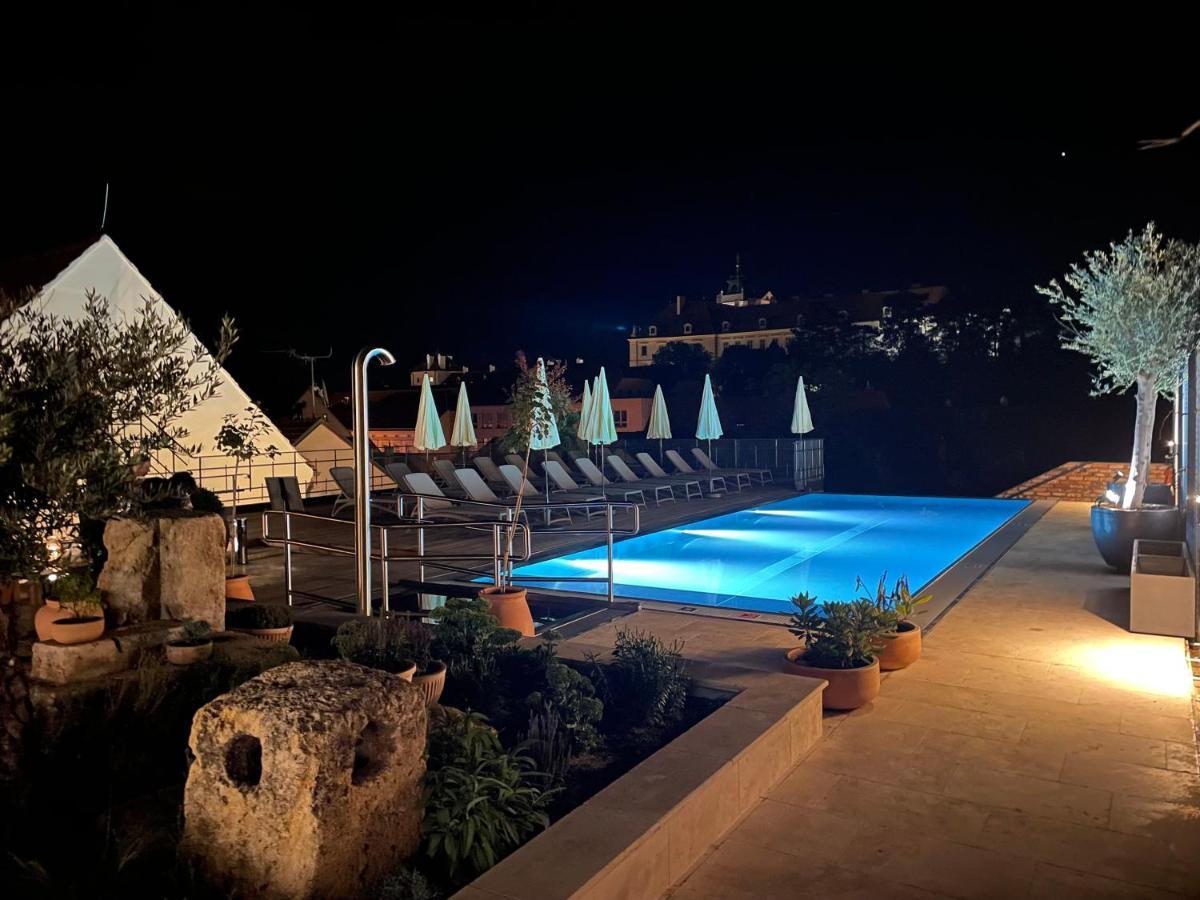 Resort Valtberg 瓦尔季采 外观 照片