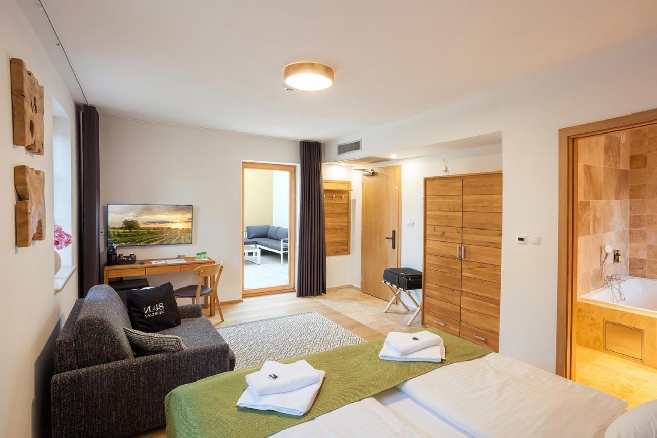 Resort Valtberg 瓦尔季采 外观 照片